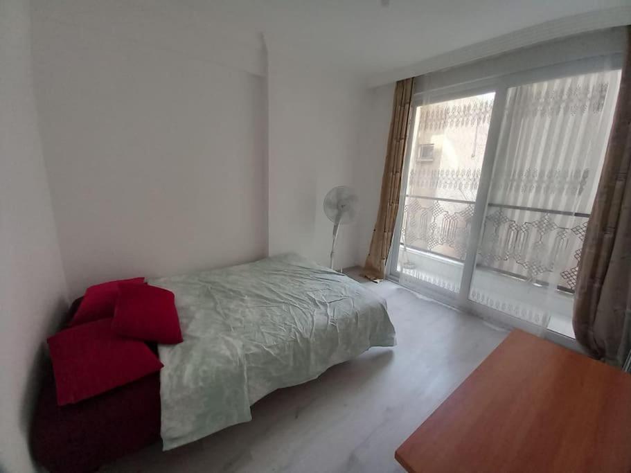 Duplex 2+1 Apt With Garden In Centre Daire